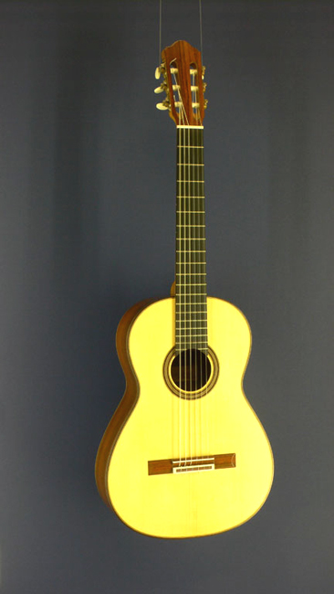 Rolf Eichinger luthier guitar spruce, rosewood, year 2006, scale 64 cm