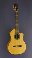 Juan Aguilera, Model nat cut, electro acoustic classical guitar cedar, mahogany, cutaway, pickup