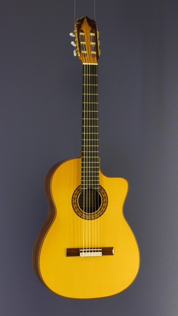 Vicente Sanchis, Model 41 cut classical guitar spruce, rosewood, cutaway