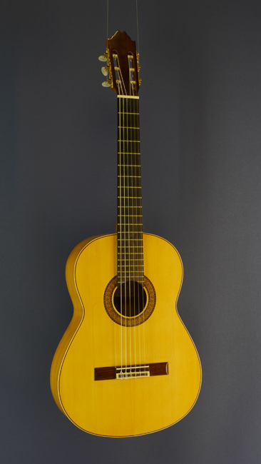 Antonio Ariza Flamenco guitar, spruce, cypress, year 1998