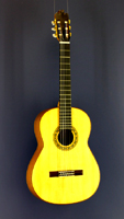 Antonio Ariza Classical Guitar spruce, walnut, scale 65 cm, year 1998