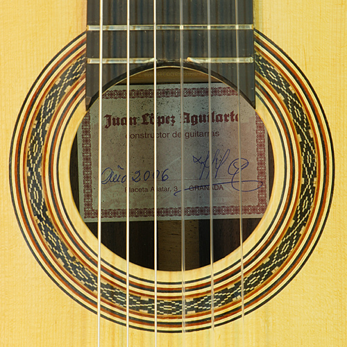 Juan Lopez Aguilarte klassische Gitarre Fichte, Palisander, Mensur 65 cm, Baujahr 2006, Rosette, Schild