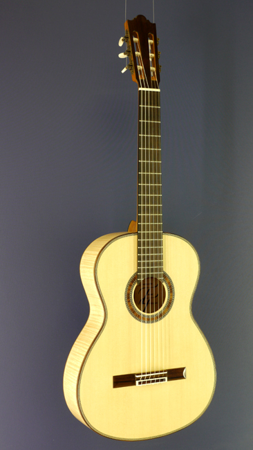 Thomas Friedrich Luthier guitar spruce, maple, 2013