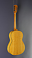 Höfner Classic Steelstring Series, matt lackierte Akustikgitarre in Konzert-Form mit massiver Fichtendecke und Ahorn an Zargen und Boden, mit Pickup, in Deutschland gebaut, Rückansicht