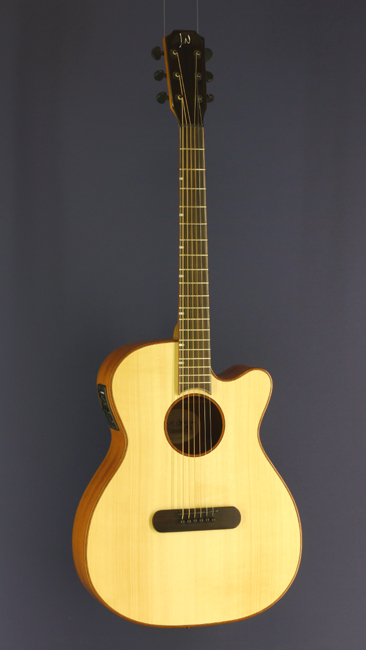 James Neligan steel-string guitar Mini Jumbo form, spruce, mahogany, cutaway, pickup