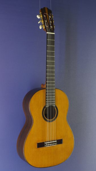 Eugenio Riba Konzertgitarre Zeder Mangoy, kurze Mensur 64 cm, Baujahr 2023, Meistergitarre